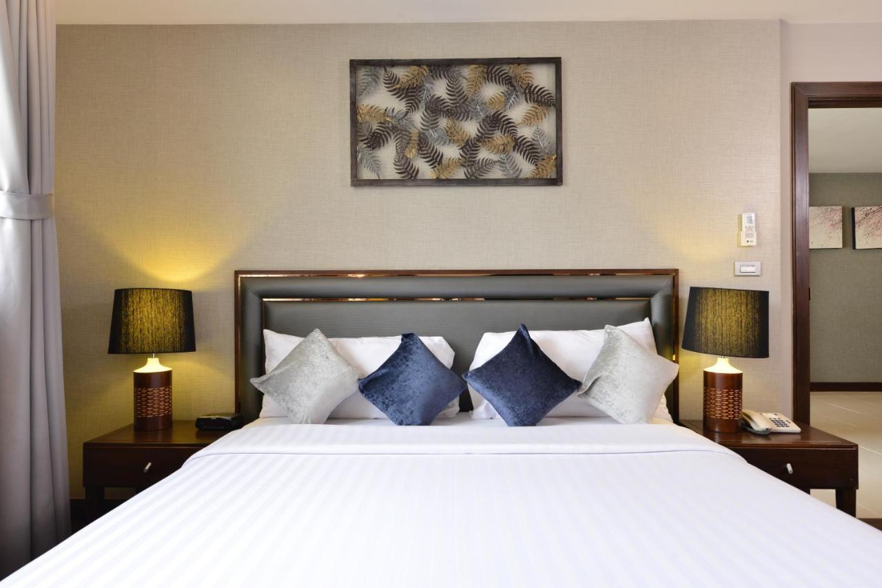 Grand Asoke Suites Boutique Residence Бангкок Экстерьер фото