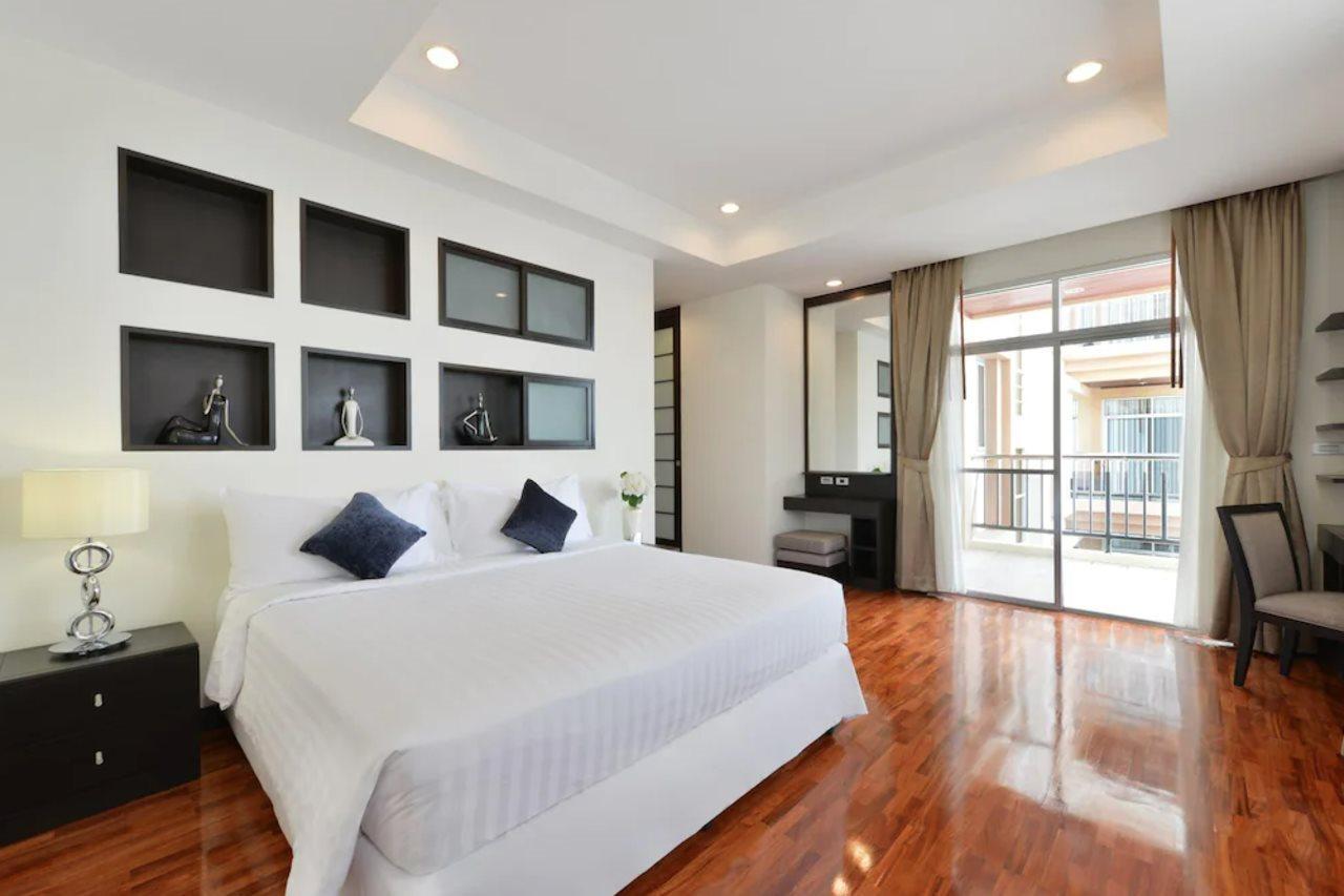 Grand Asoke Suites Boutique Residence Бангкок Экстерьер фото