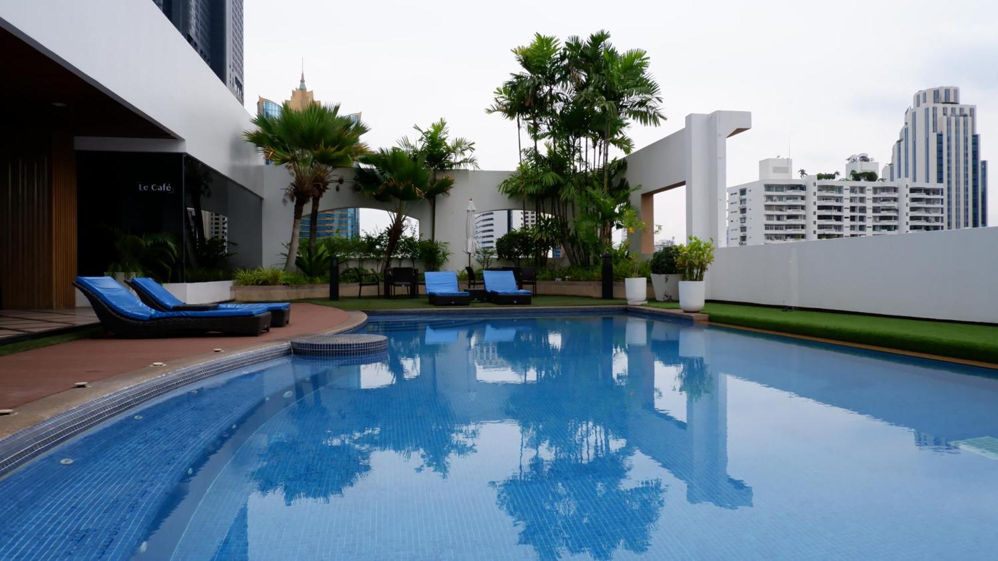 Grand Asoke Suites Boutique Residence Бангкок Экстерьер фото