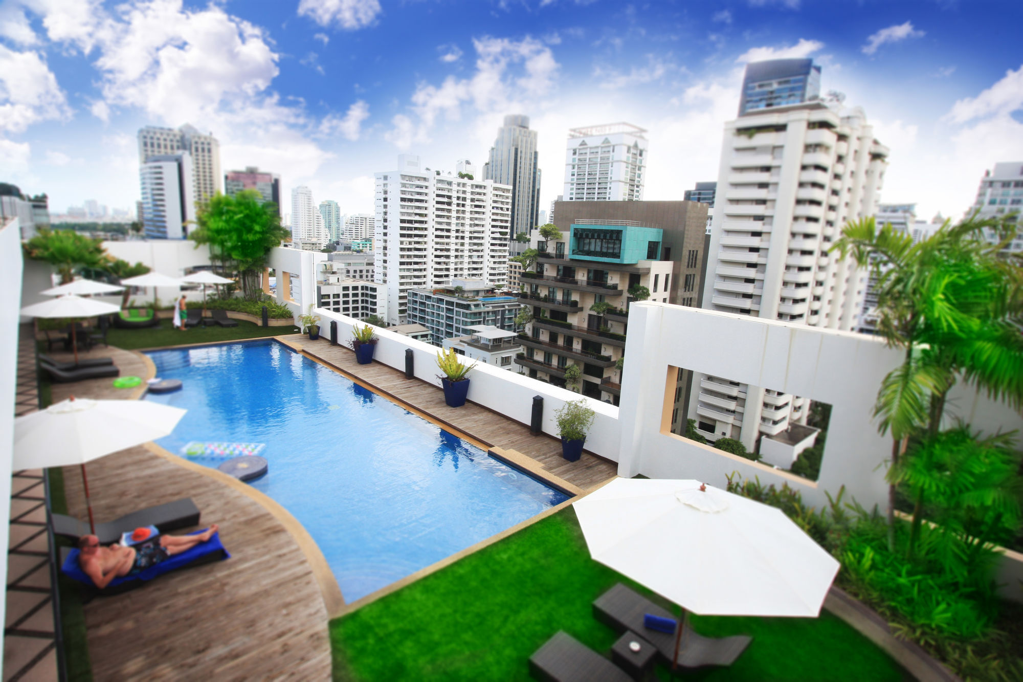 Grand Asoke Suites Boutique Residence Бангкок Экстерьер фото